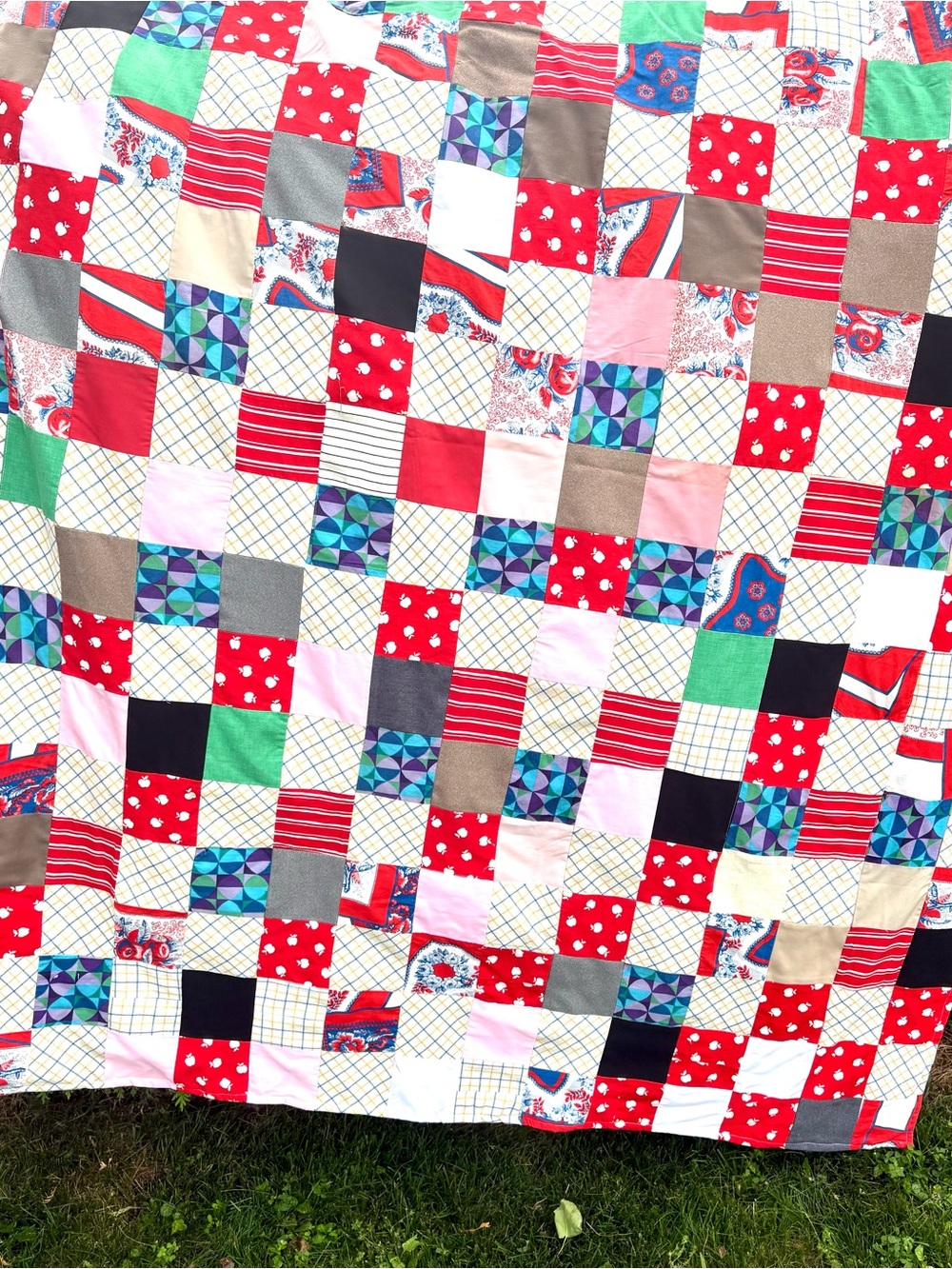 Patchwork Cotton Quilt in Red, Pink, Cream - Picture 2 of 5